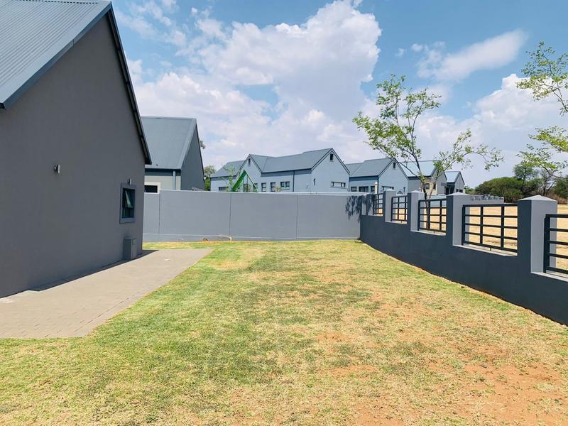 5 Bedroom Property for Sale in Heron Banks Golf Estate Free State